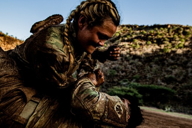 U.S. Soldier conquers French Desert Commando Course