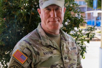 US Army Reserve officer served alongside Lightning Soldiers in Desert Storm 