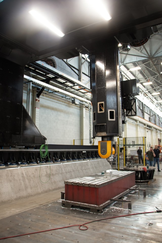 U.S. Department of the Army civilians begin testing on the world&#39;s largest hybrid additive and subtractive manufacturing machine, known as the Jointless Hull.
