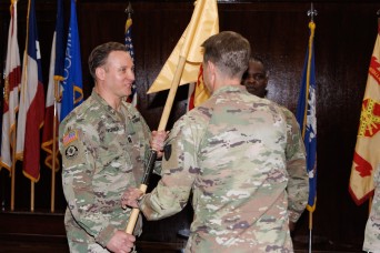 USAG Japan welcomes new Headquarters and Headquarters Detachment commander