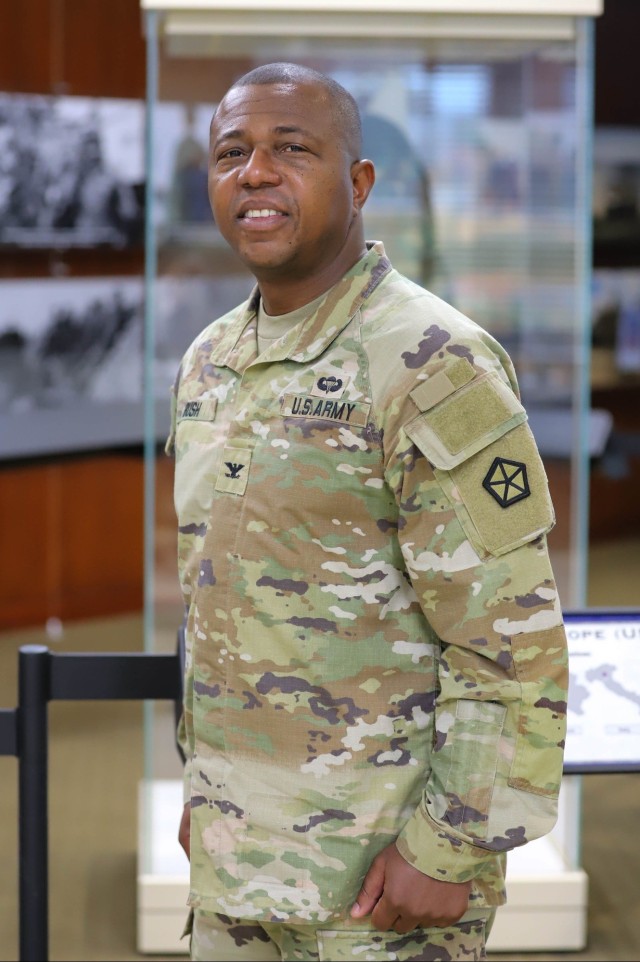 V Corps ‘G6’ signals powerful example across command
