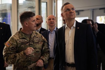 Poland strengthens friendship with Division during historic visit to Fort Stewart