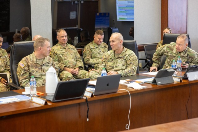 Chief of Staff of the Army General Randy A. George visits NETCOM Headquarters at Fort Huachuca