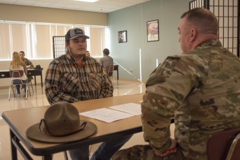 Fort Leonard Wood Soldiers, civilians volunteer at WCC job interview lesson