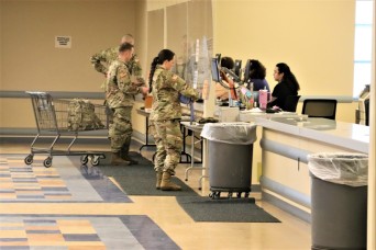 Reserve Soldiers praise Fort McCoy Central Issue Facility exchange process; tests facility’s capabilities