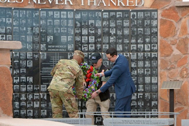 WSMR Commander pays tribute at Welcome Home Vietnam Veterans event