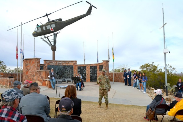WSMR Commander pays tribute at Welcome Home Vietnam Veterans event