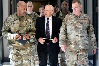 NORAD, USNORTHCOM commander visits SMDC