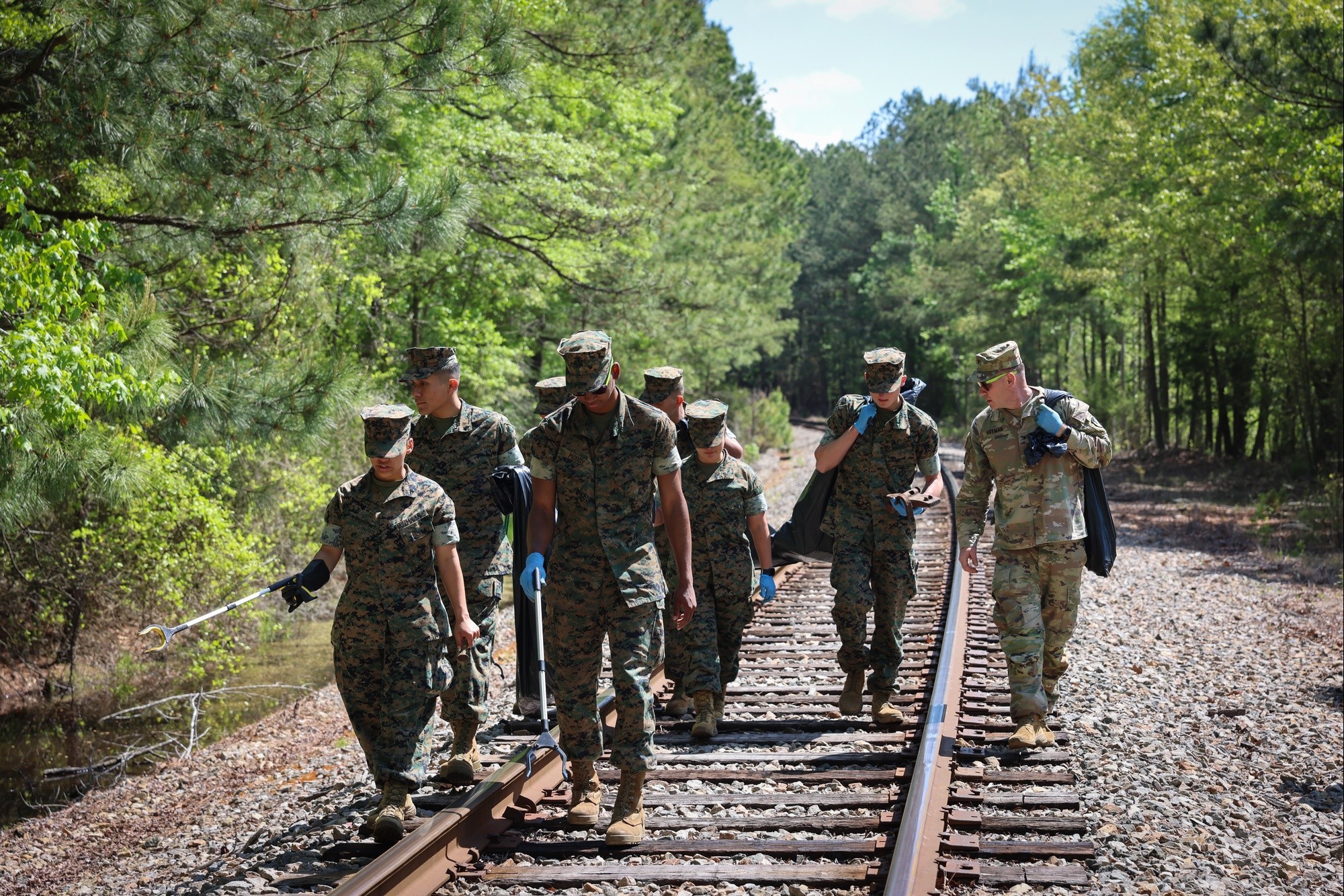 Fort Gregg-Adams EMD hosts Earth Day Cleanup | Article | The United ...