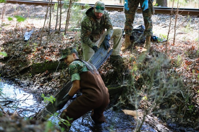 Fort Gregg-Adams EMD hosts Earth Day Cleanup