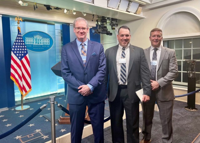 AMCOM intelligence branch honored at White House, receives presidential award