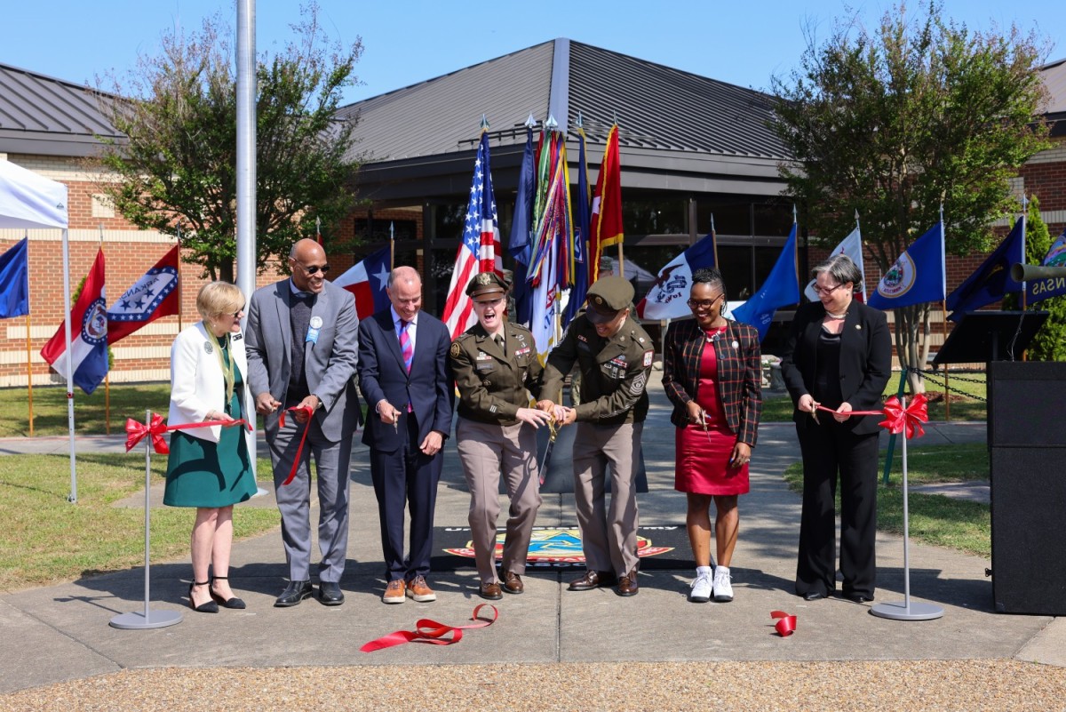 Fort Gregg-Adams AWM celebrates opening of exhibit ‘Courage to Deliver ...