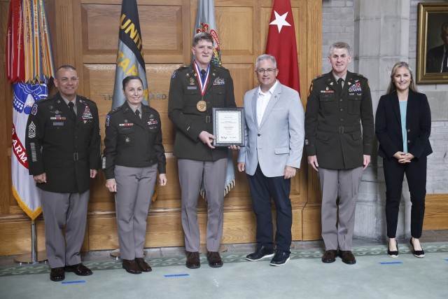 The Department of Physical Education (DPE) hosted the 18th annual Coach Mike Krzyzewski Teaching Character Through Sport Award May 9 at the Thayer Awards Room. The award recognizes West Point cadet-athletes, coaches, officers in charge (OIC) and...