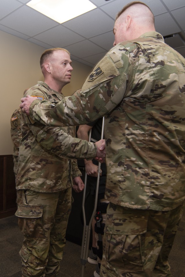 Fort Leonard Wood MP Company Receives Presidential Volunteer Service ...