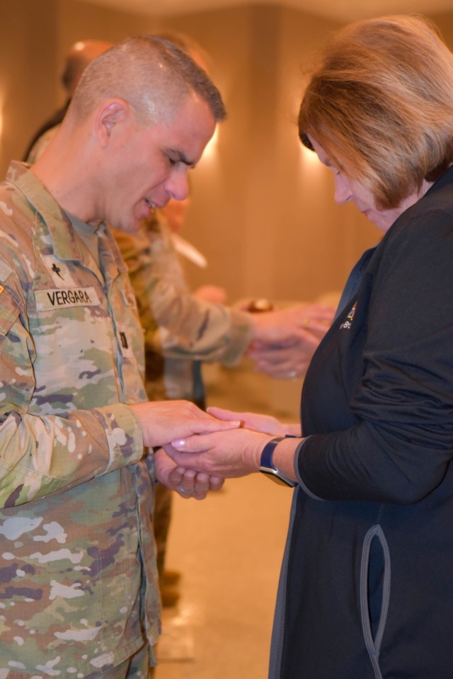&#34;Blessing of the Hands&#34; Ceremony Honors Nurses at Womack Army Medical Center