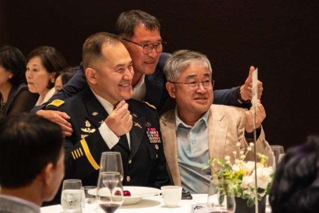 The People to People (PTP) New Seoul Chapter, PTP Dongducheon Chapter, Korea Foreigners Friendship Cultural Society (KFFCS), Good Neighbor in Uijeongbu (GNU) and K-16 Good Neighbors host a farewell dinner for  U.S. Army Col. Loyd Brown, the U.S....