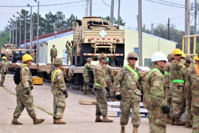 Fort McCoy’s first rail movement of 2024 is largest Wisconsin National Guard rail op in decades