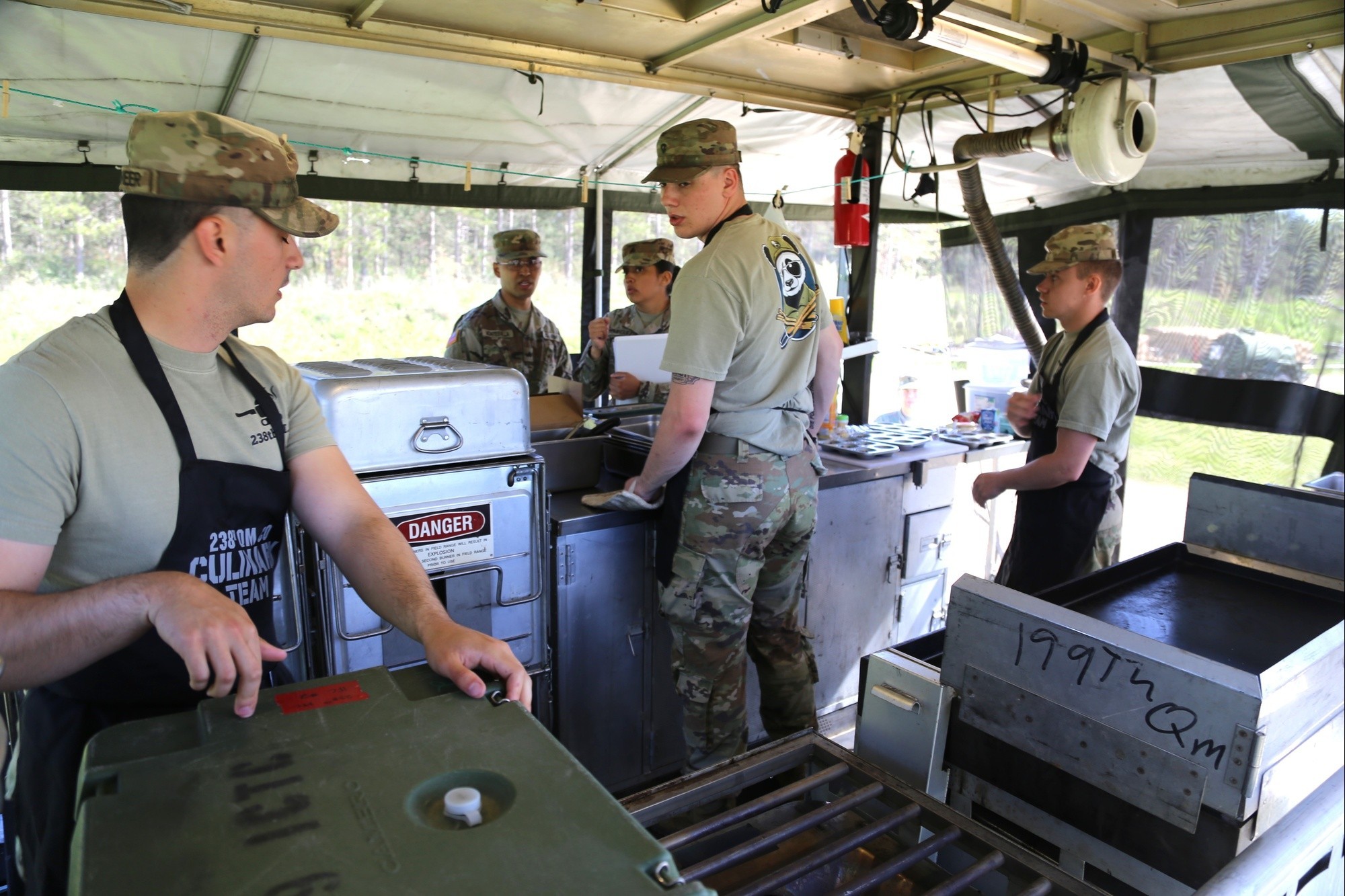 Culinary specialists with 238th Quartermaster (Field Feeding) Company ...