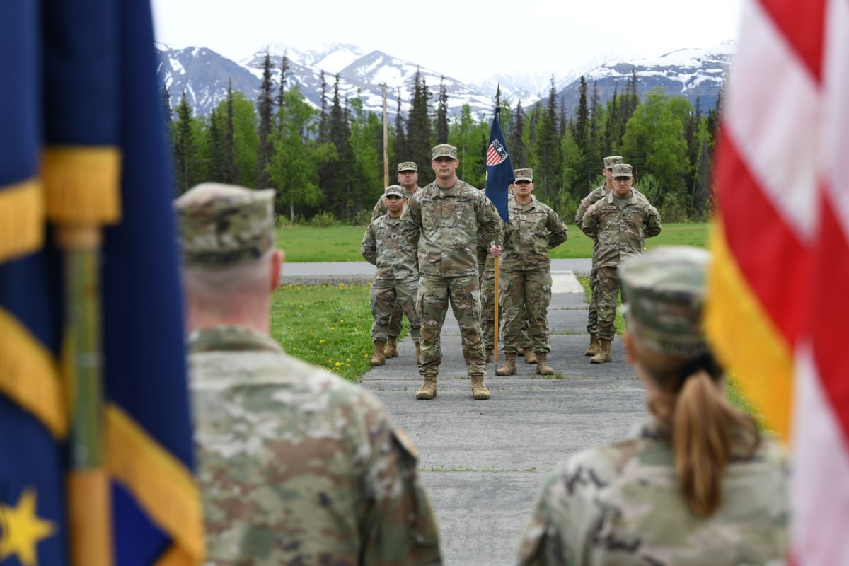 Alaska Guard Soldiers Honored Before Middle East Deployment | Article ...