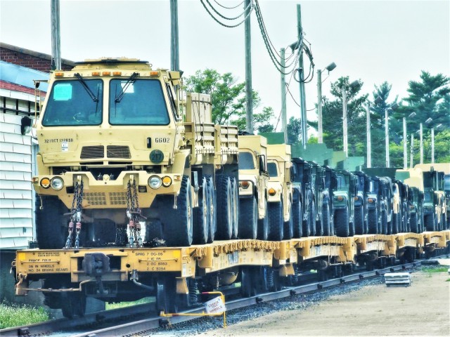 Fort McCoy’s first rail movement of 2024 is largest Wisconsin National Guard rail op in decades