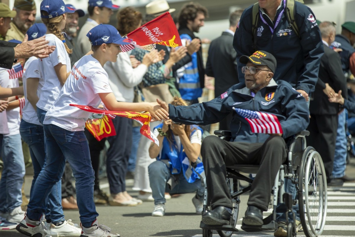 Normandy welcomes World War II Heroes