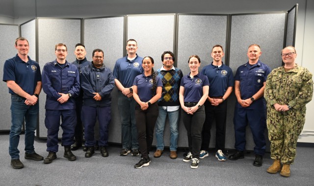 McChord Airmen partners with Coast Guard Base Seattle on a leadership training course