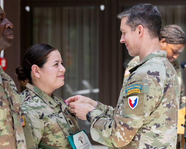 USAG Rheinland-Pfalz HHC Welcomes Smith, Bids Farewell To Montanez At ...