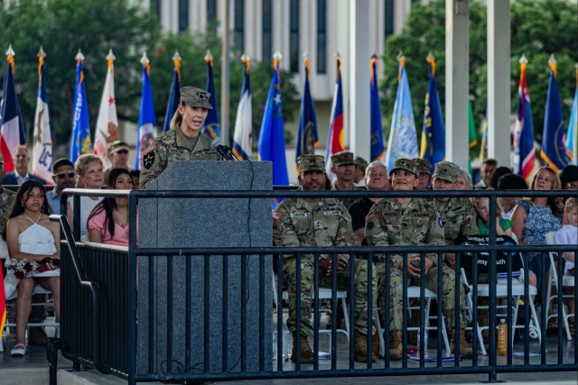 Headquarters and Headquarters Battalion, U.S. Army South welcomes incoming commander