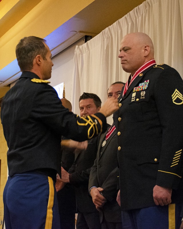 Nine USACE-Albuquerque District employees receive Steel, Bronze de Fleury Medals