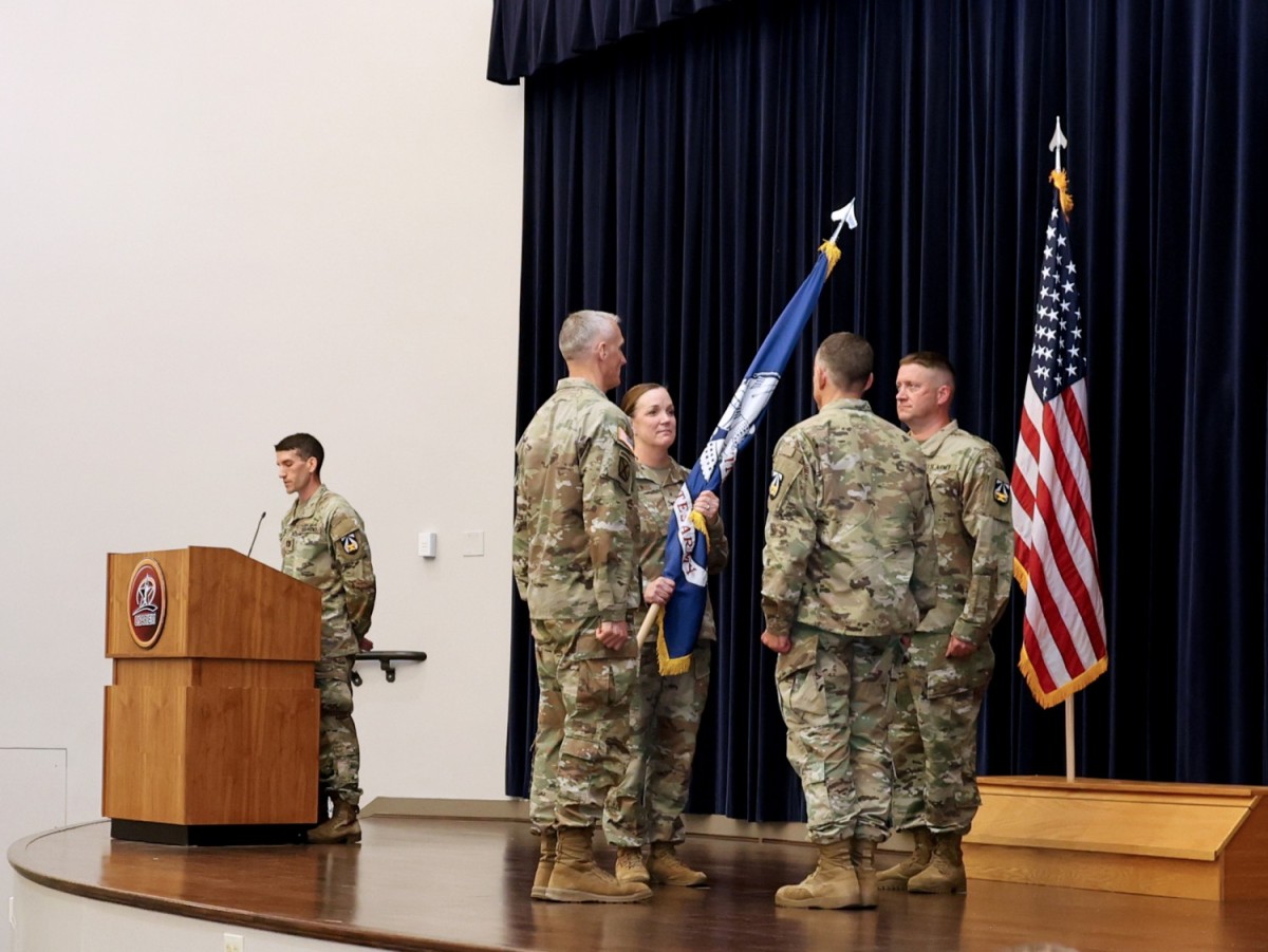 USARIEM Welcomes 25th Commander | Article | The United States Army