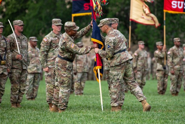 Big Red One welcomes new leader | Article | The United States Army