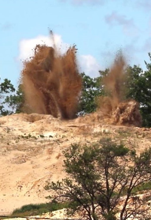 Demo time: Wisconsin Guard’s 106th Engineers conduct quarry blasts supporting Fort McCoy project