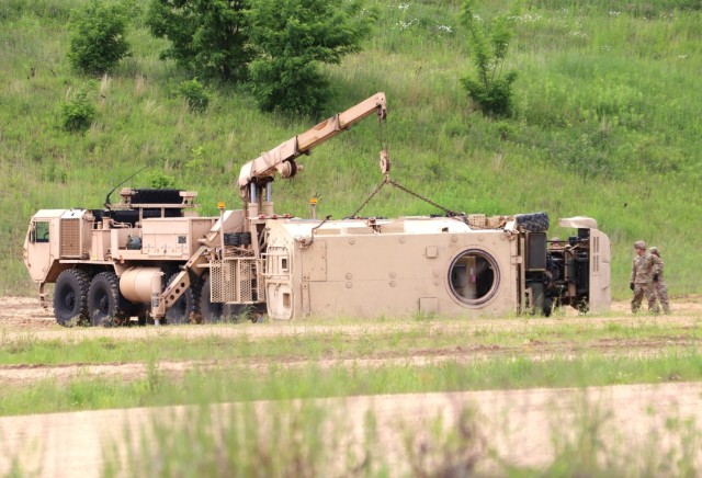 Wisconsin Guard Soldiers build military wrecker operating skills during Fort McCoy training