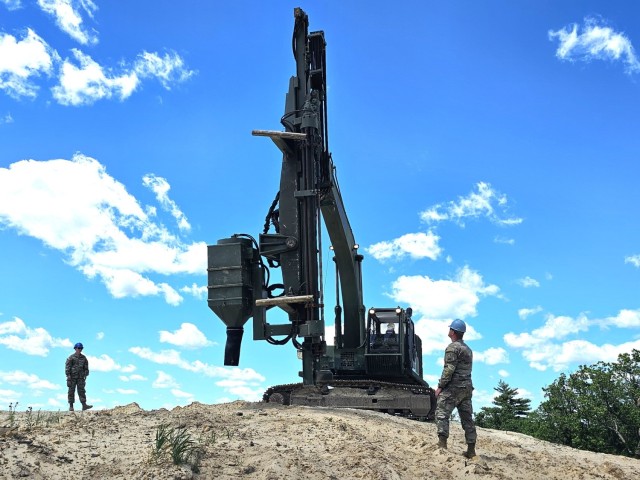 Demo time: Wisconsin Guard’s 106th Engineers conduct quarry blasts supporting Fort McCoy project