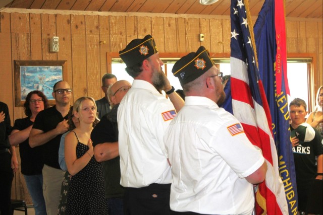 Fort McCoy dispatcher, Air Force veteran, receives Quilt of Valor in special ceremony