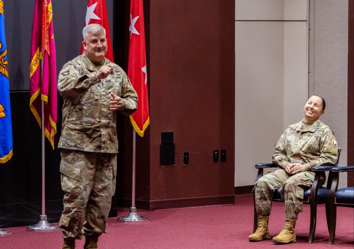 Robinson Takes Over As Amcom Commander, O’connor Heads To Pentagon For 