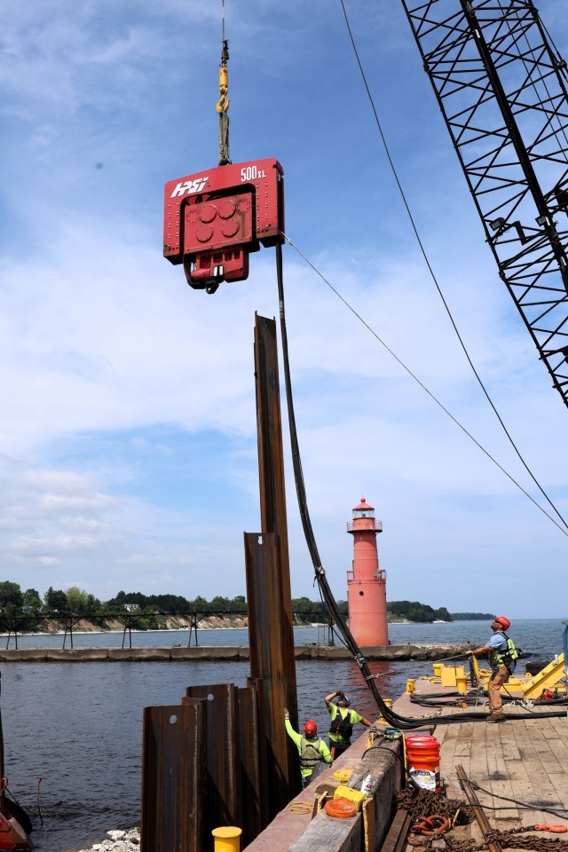 U.S. Army Corps of Engineers, Chicago District begins $15M Algoma breakwater repair