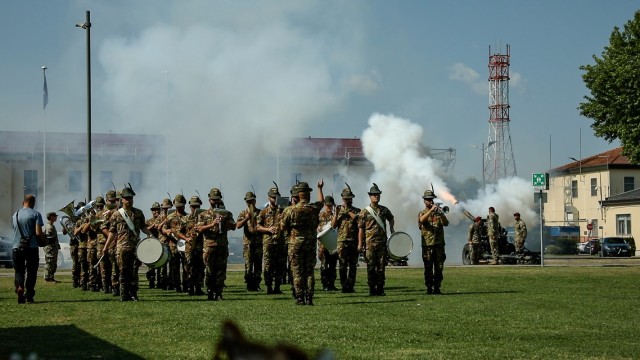 US Army Southern European Task Force, Africa (SETAF-AF) holds change of command