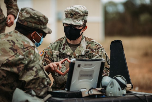 Staff Sgt. Erica Myers, an Operations Advisor with 5th Security Force Assistance Brigade, mentors a Soldier from 1-2 Stryker Brigade Combat Team, Nov. 10, 2020 during Joint Readiness Training Center Rotation 21-2 at Fort Polk, Louisiana. The rotation featured opportunities for SFAB Advisors to Advise, Support, Liaise and Assess from the Brigade down to Platoon level with 1-2 SBCT.