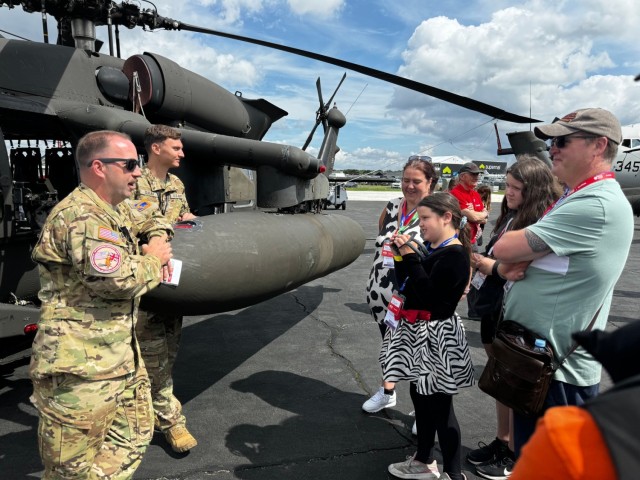 Soldiers of the 12th CAB Finish Support for the Farnborough International Airshow