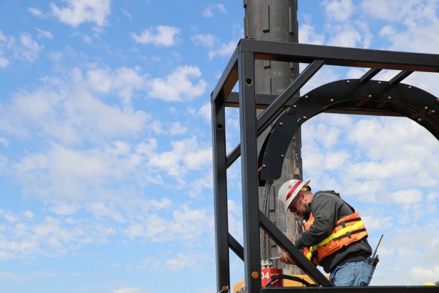 U.S. Army Corps of Engineers removes WWII era gates hidden in St. Marys River