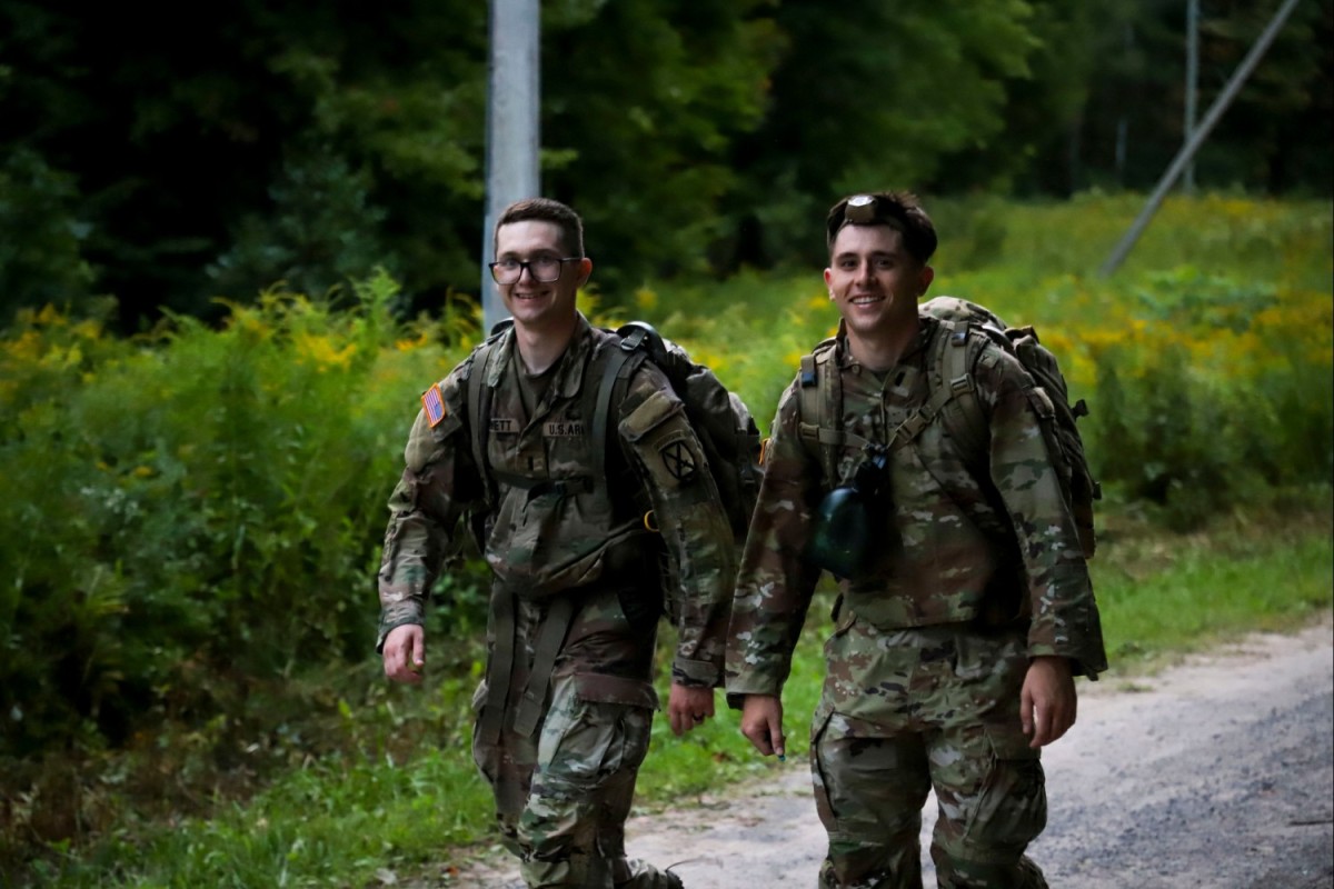 Soldiers of the 10th Mountain Division complete Norwegian march at Fort Drum | Article