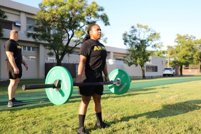 ‘Workout to Remember’ event at Camp Zama pays tribute to 9/11 through fitness, resilience