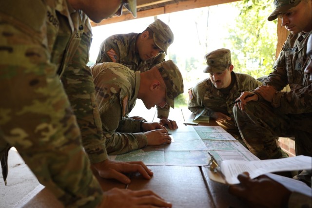 Praetorian Best Squad Competition Continues with Soldier Tasks, Day and Night Land Navigation