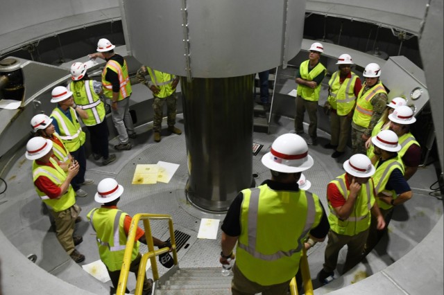 U.S. Army Engineer Research and Development Center Board of Directors visits Nashville District projects