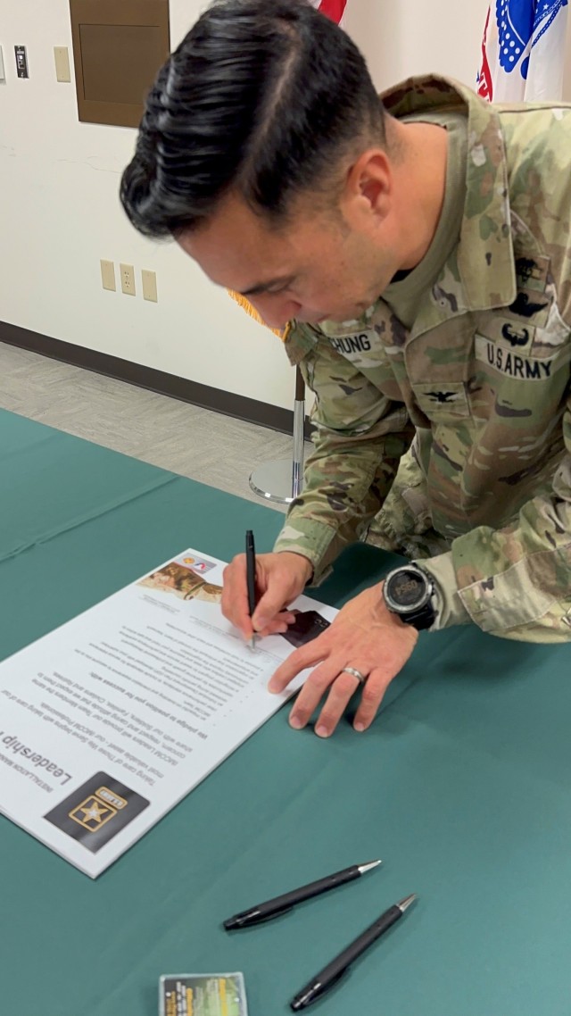 Garrison Leaders at Fort Detrick Sign IMCOM Leadership Pledge
