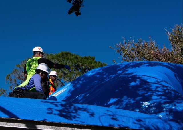 USACE ‘Blue Roof’ installs begin in Sarasota at record pace