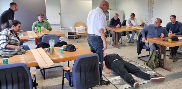 US Army Garrison Wiesbaden trains first responders - makes the garrison safer!