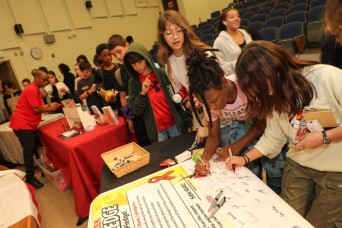 Camp Zama kicks off Red Ribbon Week as students take drug-free pledge