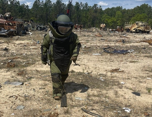 Army team provides live coverage of EOD Team of the Year competition on Fort Liberty